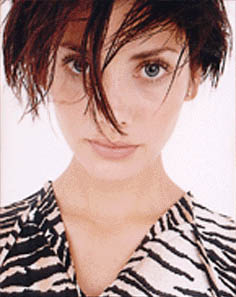 natalie4.jpg (25931 bytes)